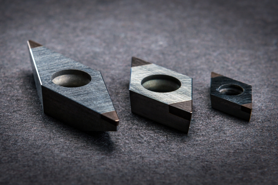 Vyměnitelné břitové destičky ROTANA s  břitem z CBN