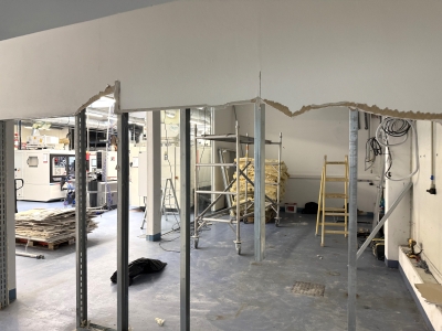 Demolice místnosti po bruskách TTB_1